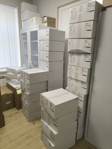 Компания «ЕМЕР» в рамках благотворительности поставила расходные медицинские материалы в СПб ГАУЗ «Хоспис (Детский и Взрослый)».